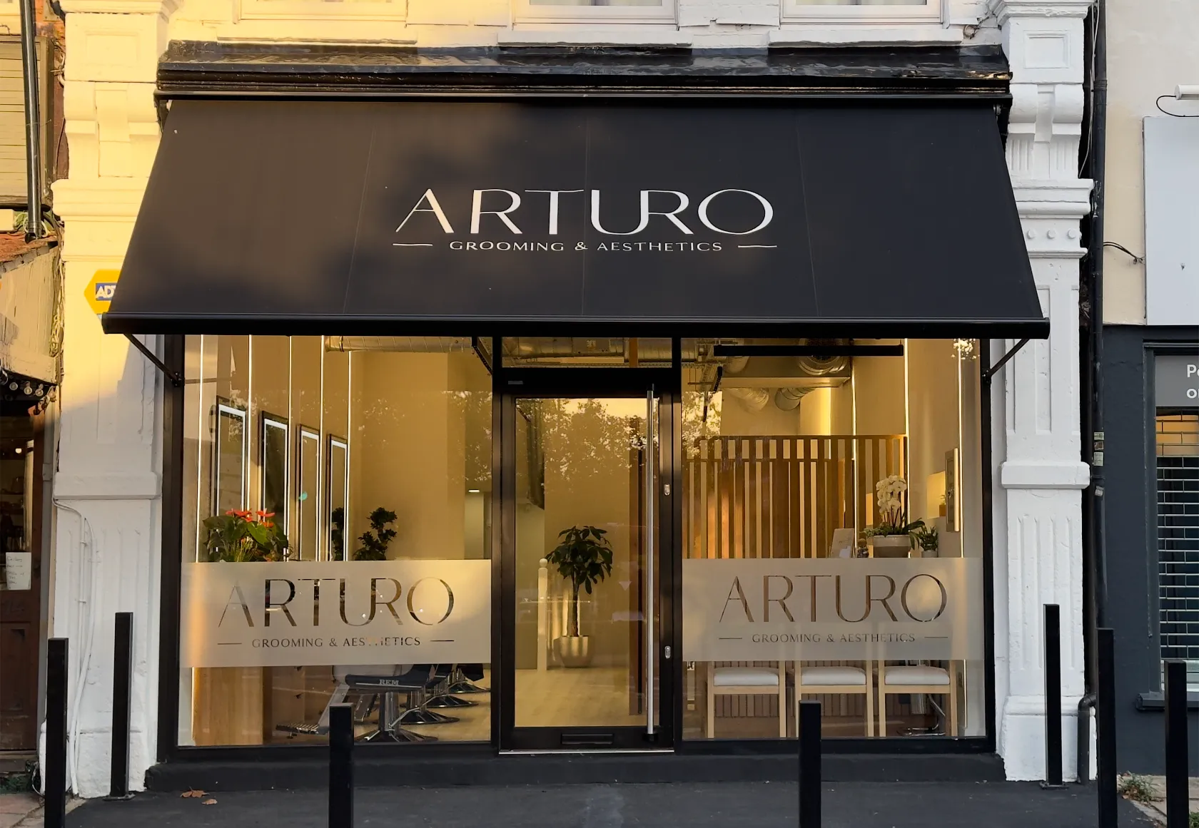 Arturo shop front